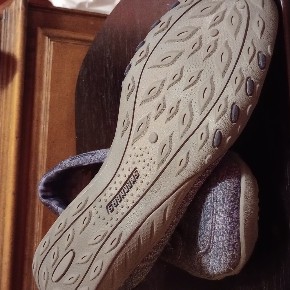 Shoes - Picture 3 of 4